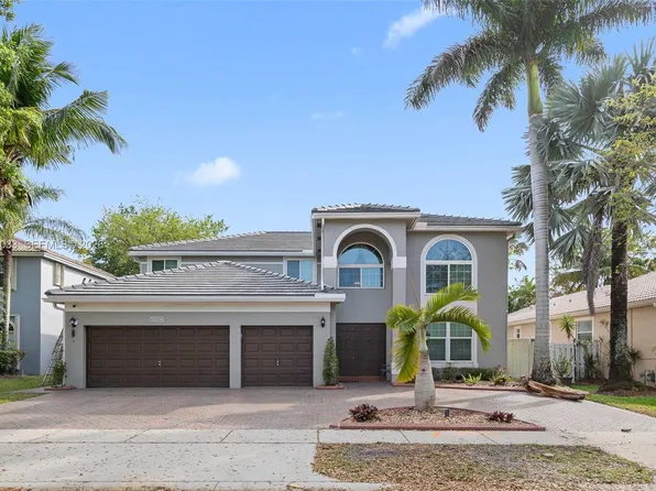 12724 NW 18th Ct, Pembroke Pines, FL 33028