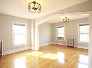 425 Smith Ave N, Saint Paul, MN 55102