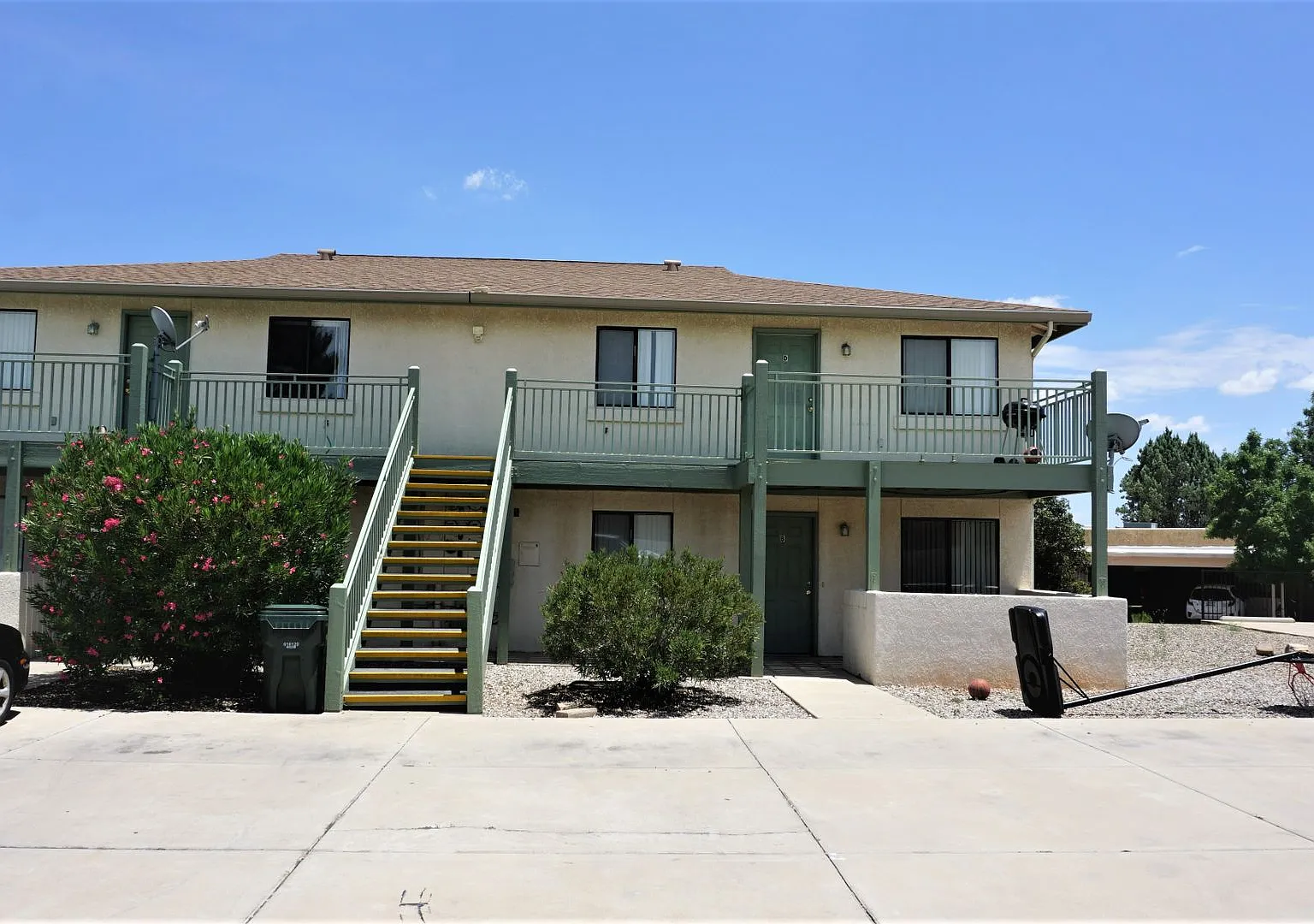 4410 Buena Loma Way Unit B — Photo 1