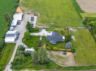 4911 Malpass Rd, Spallumcheen, BC V4Y0V5