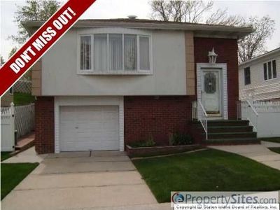 18 Deserre Ave, Staten Island, NY, 10312