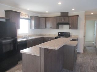 3441 Creekside Blvd, Burton, MI 48519