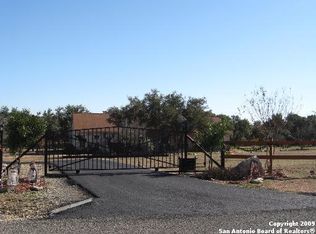 305 Lost Oaks, Boerne, TX 78006