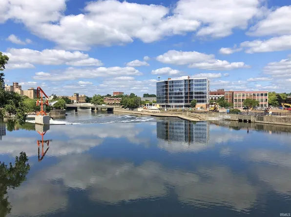 320 E Colfax Ave Unit 201, South Bend, IN 46617