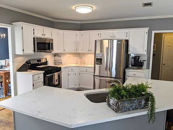 2nd image of 885 Ashley Laine Walk