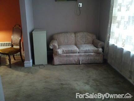 Sitting Room, Main Floor