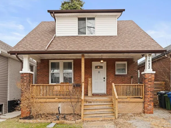 1022 Oak St, Windsor, ON N9A 5G4