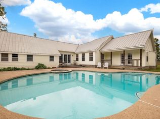 1734 S Raymond Rd, Winchester, TX 78945