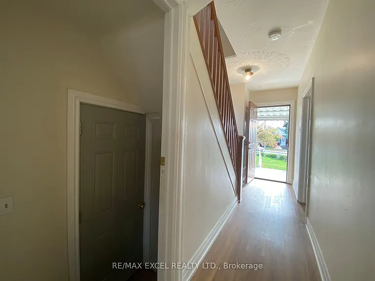 443 Vaughan Rd — Photo 7