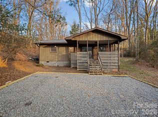 81 Fairview Hts, Waynesville, NC 28786