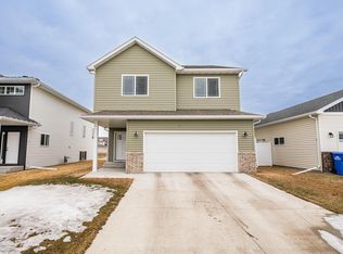 6612 Toronto Dr S, Fargo, ND