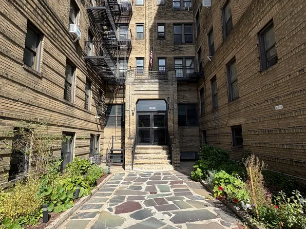 50-05 43rd Avenue image 3 of 19