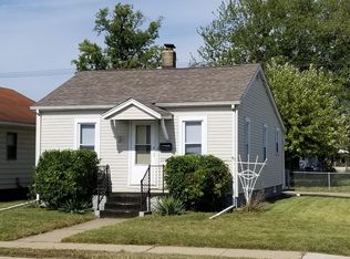 1102 W 8th St, Mishawaka, IN 46544