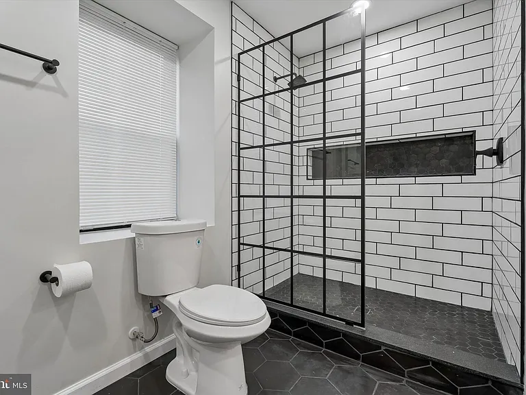 4359 Fleming St — Photo 34
