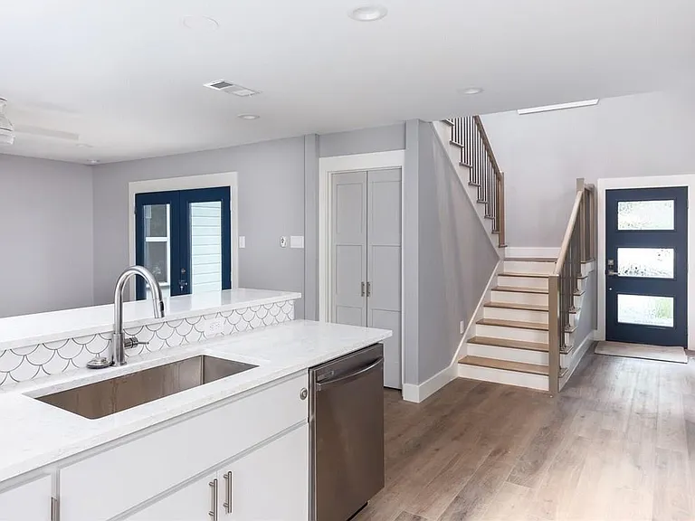4612 Caswell Ave #B — Photo 11