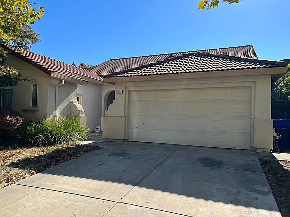 4th image of 1906 N Bend Dr