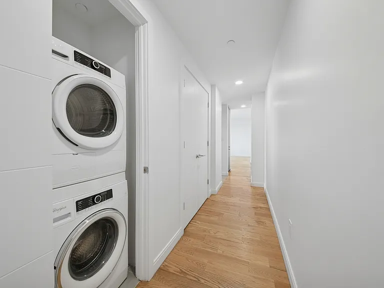 1277 E 14th St #105B — Photo 13