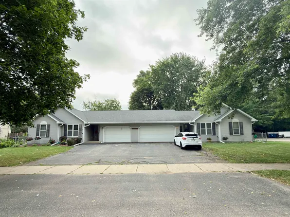 106 N Palm St, Janesville, WI 53548