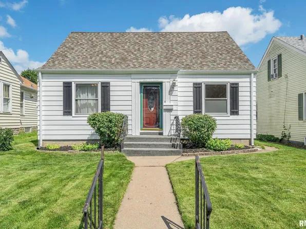 123 N Thornwood Ave, Davenport, IA 52802