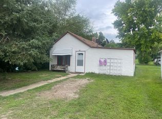 217 S Locust St, Brady, NE 69123