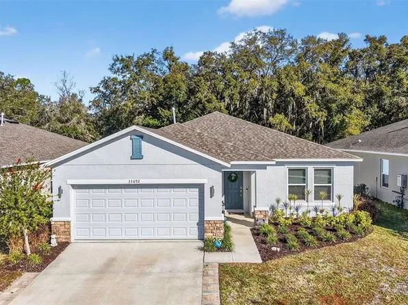 33692 Sky Blossom Cir, Leesburg, FL 34788