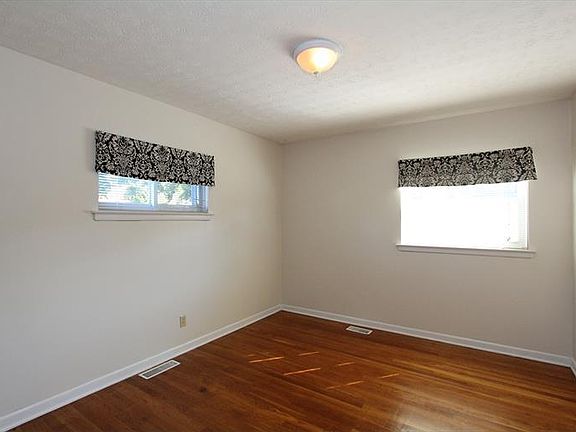 4th image of 3212 Delaney St
