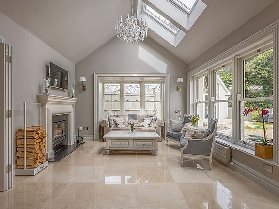 4th image of 1031 Coachlight Dr