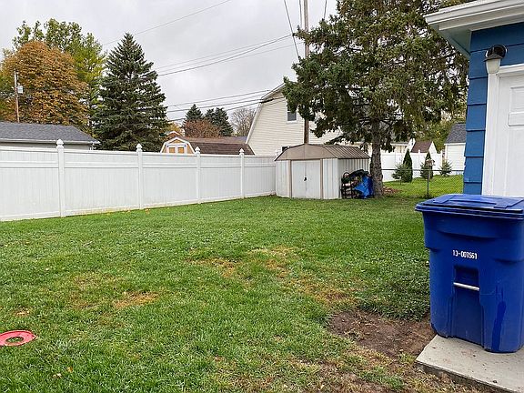 1229 Thrush Street