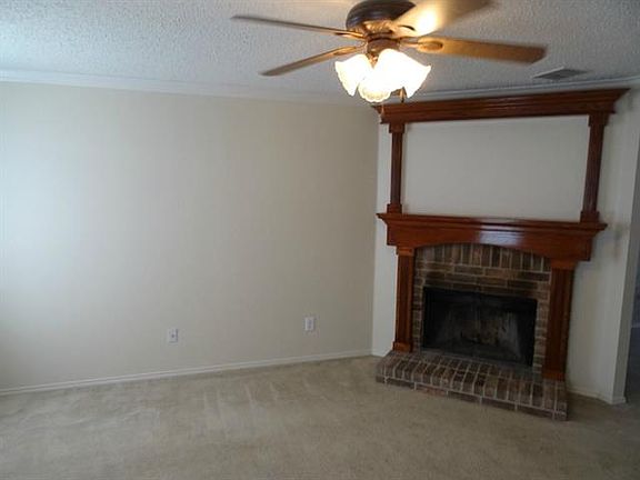3rd image of 11912 Balliol Ln