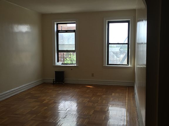 4th image of 221 Linden Blvd APT D1