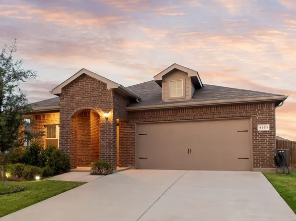 9621 Catclaw Ter, Fort Worth, TX 76036