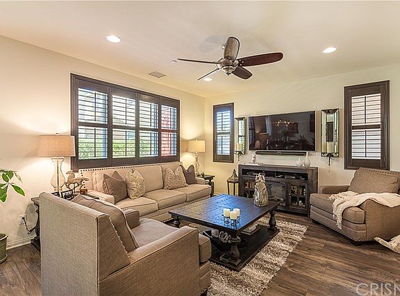 3rd image of 26882 Albion Way