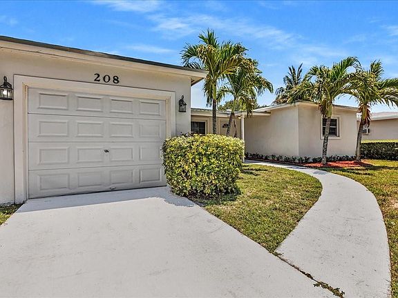 3rd image of 208 NW 79th Avenue