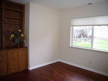 5th image of 328 Orange Ave