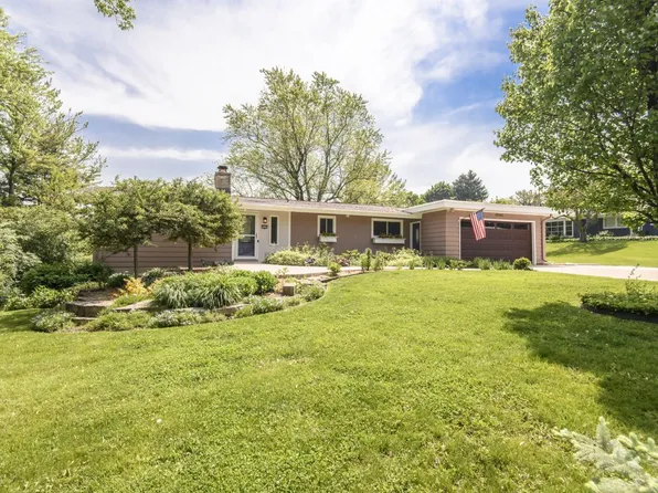 18345 Benington DRIVE, Brookfield, WI 53045