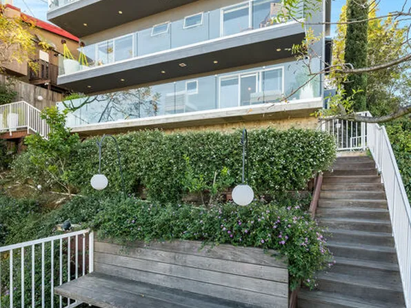 7191 Pacific View Dr, Los Angeles, CA 90068