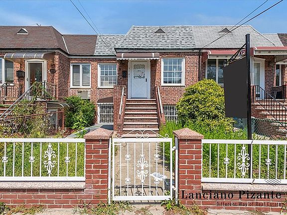 2nd image of 5705 Avenue