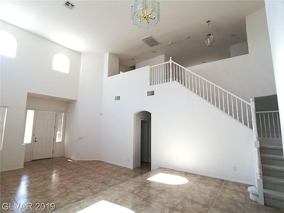 2nd image of 4566 Maxwell Peak Ct