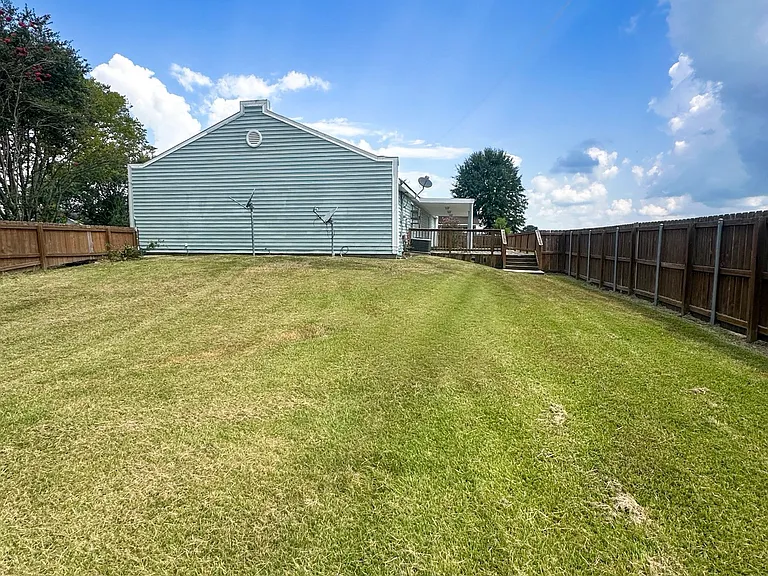302 Credeur Rd — Photo 20