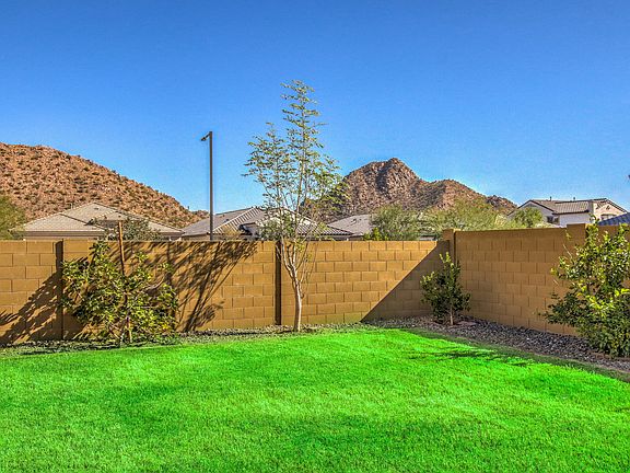 3rd image of 6417 W Madre Del Oro Dr