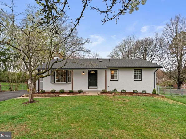 24320 Log House Rd, Gaithersburg, MD 20882