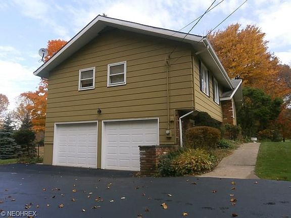 3rd image of 12280 Bradford Dr