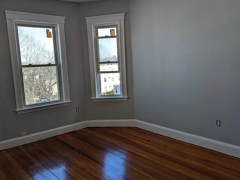 31 Woolson St #1 — Photo 5