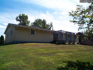 3rd image of 1229 Faulk Ave