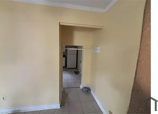 3 bed, 1080 sqft, $1,250 — Photo 2