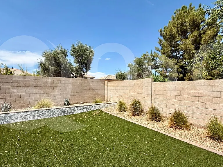 3890 E Juanita Ave — Photo 24