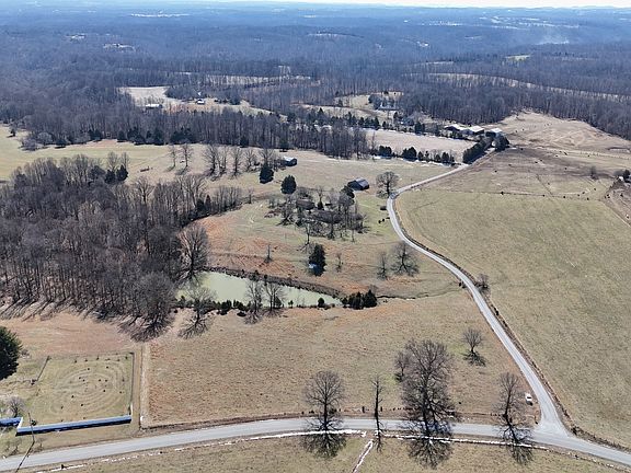 2nd image of 3 Rocky Mound Rd #3