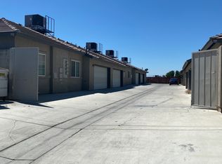 715 W Day Ave #C, Bakersfield, CA 93308