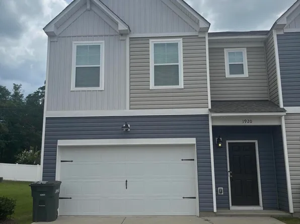 1920 Flagpole Dr, Sumter, SC 29150