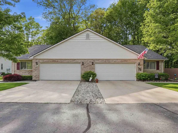 9622 Nook Rd #2, Algonac, MI 48001